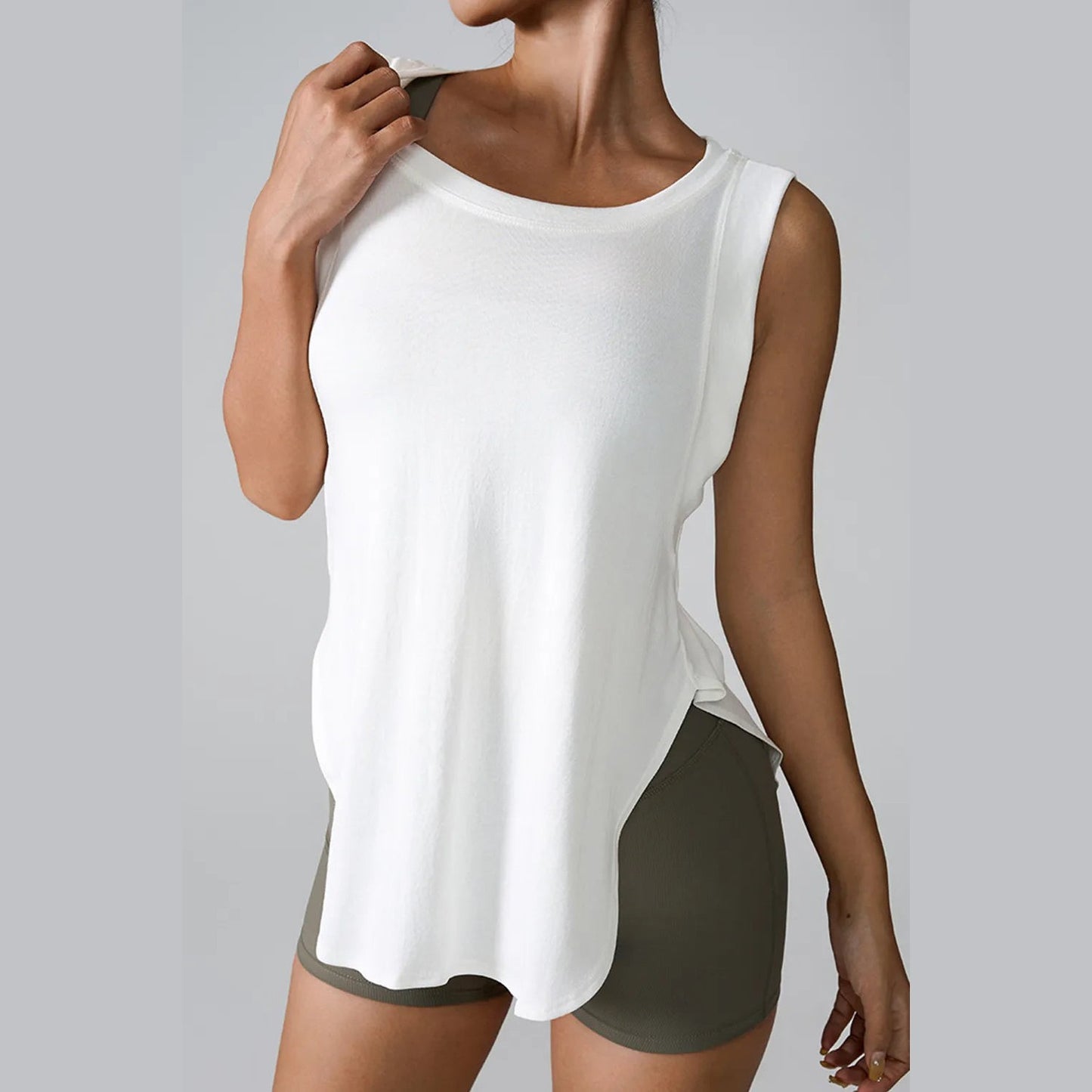 Tanktop mit geschlitztem Rundhalsausschnitt Produktbild – VYROX