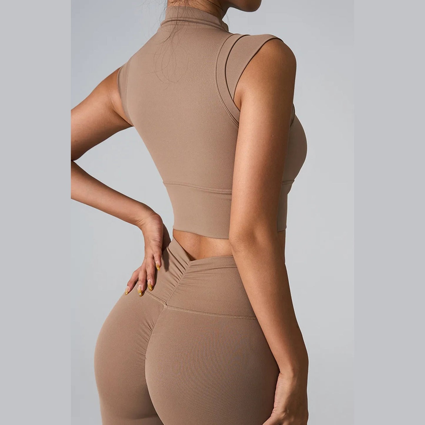 Aktives Tanktop mit Stehkragen Detailansicht – VYROX