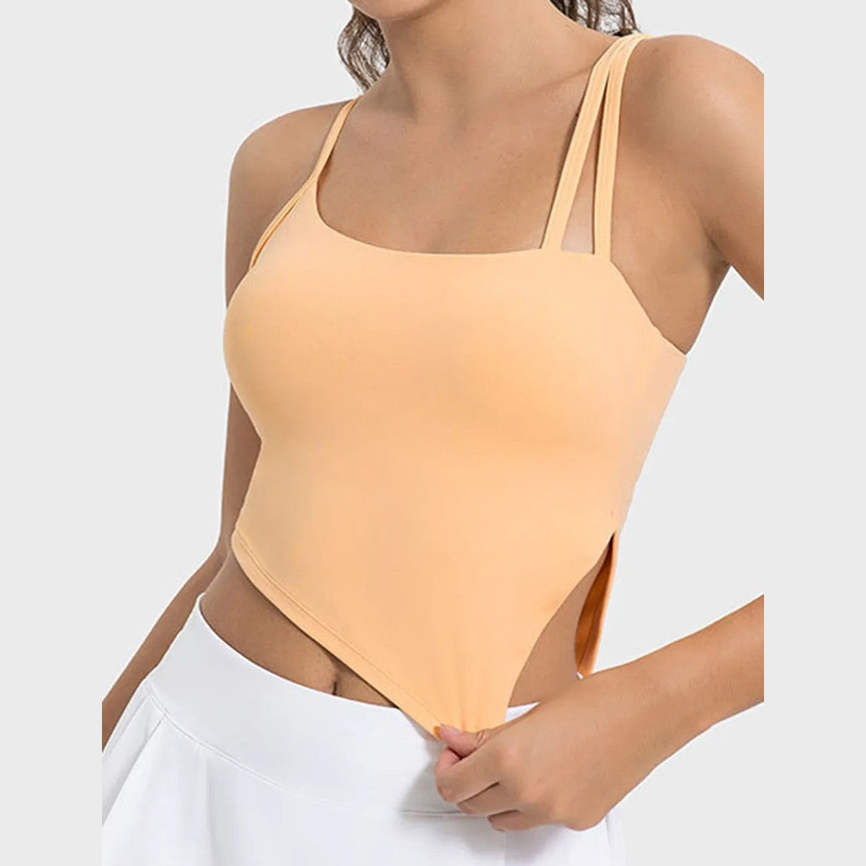 Asymmetrisches Neckholder-Top mit Schlitz Produktbild – VYROX