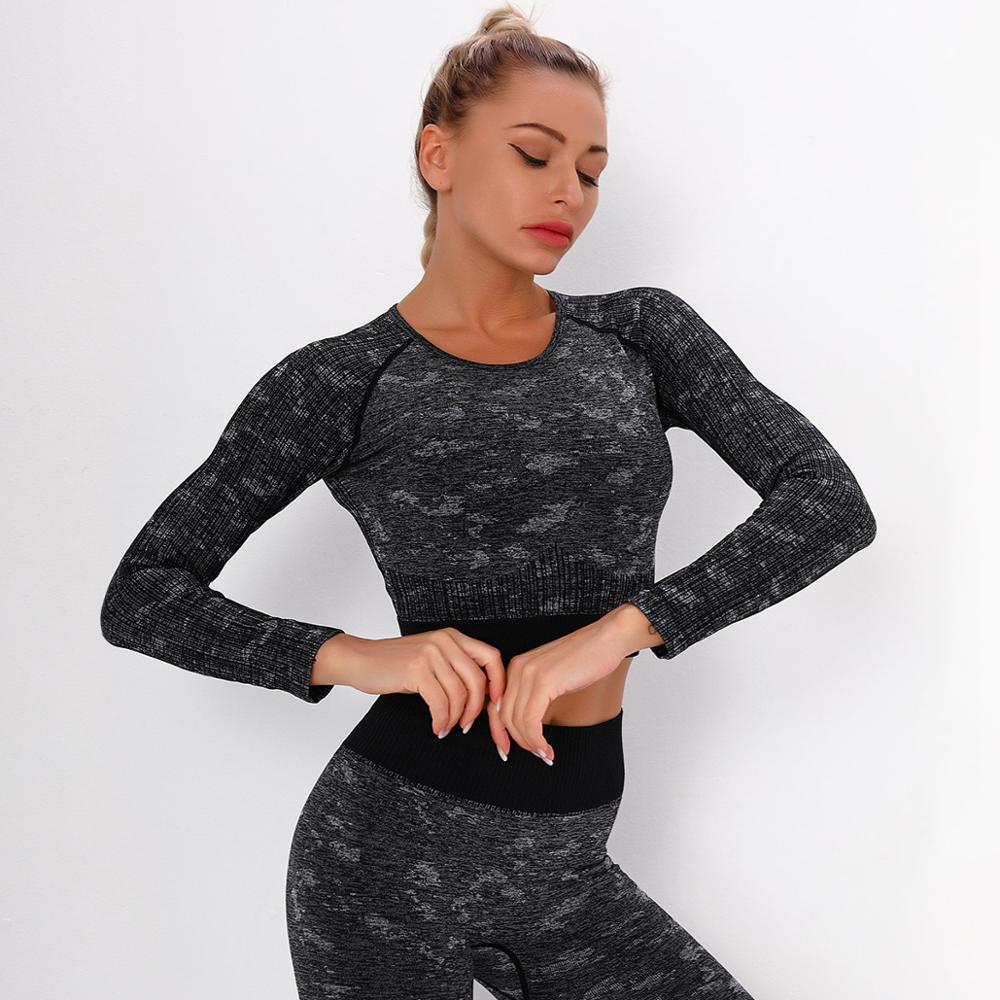 Yoga Sweat Suit – 3-teiliges Fitness-Set – Ansicht 10 – VYROX