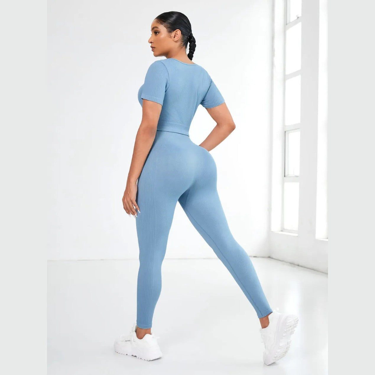Active Set – Rundhals Top & High-Waist Leggings Detailansicht – VYROX