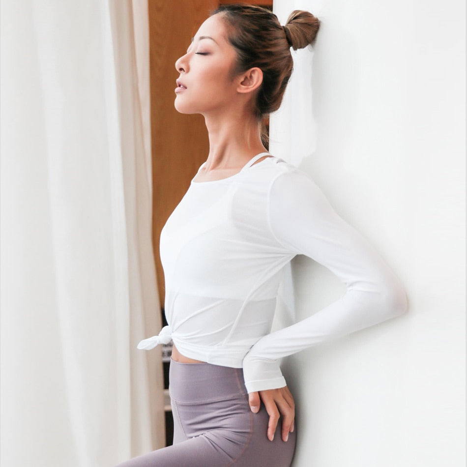 Backless Cross Long Sleeve Sports Top Detailansicht – VYROX