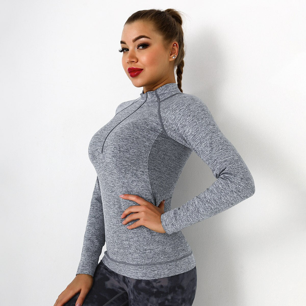 Running Sports Top mit Reißverschluss-Tasche Detailansicht – VYROX