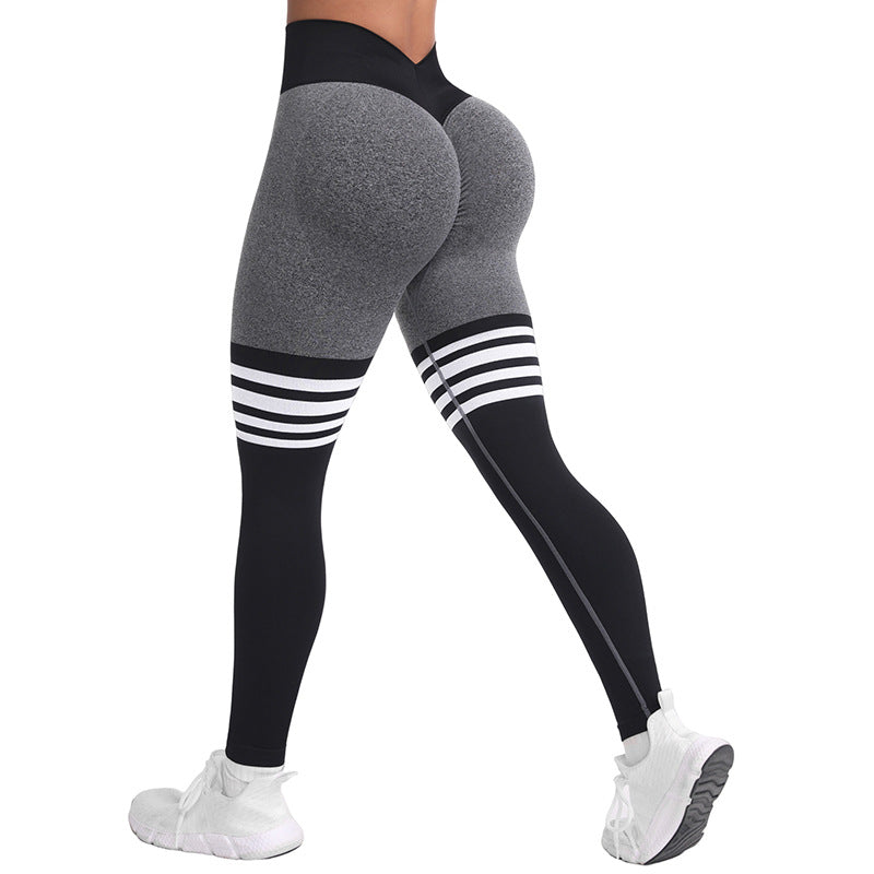 Nahtlose, gestreifte Fitnesshose mit hohem Bund Detailansicht – VYROX