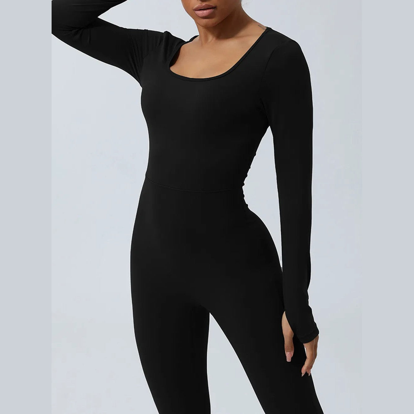 Rückenfreier Langarm-Jumpsuit Produktbild – VYROX
