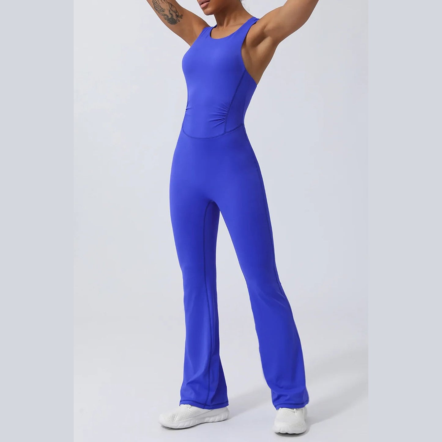 Ärmelloser Jumpsuit mit gekreuzten Trägern Produktbild – VYROX