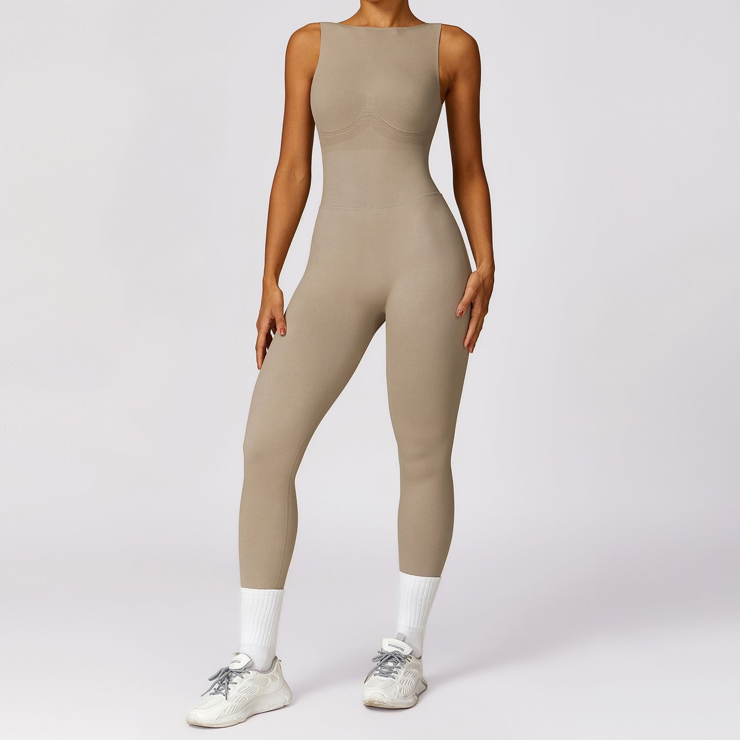 One-Piece Yoga Suit Detailansicht – VYROX